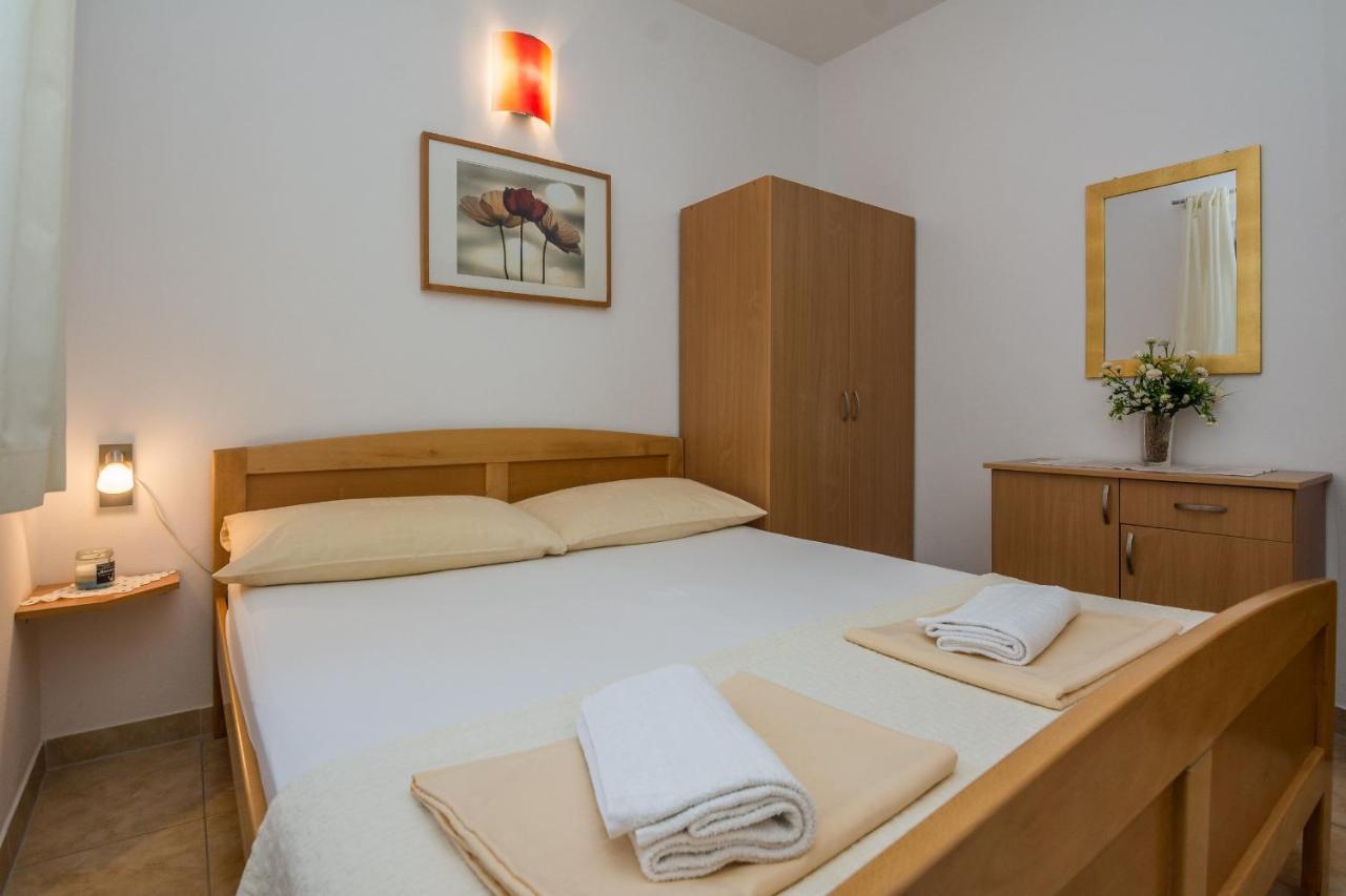 Apartments Sarlija วีร์ ภายนอก รูปภาพ