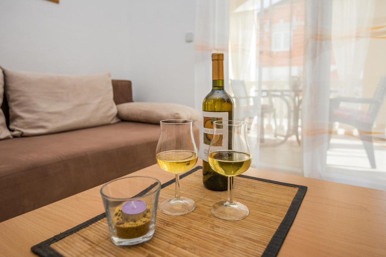 Apartments Sarlija วีร์ ภายนอก รูปภาพ