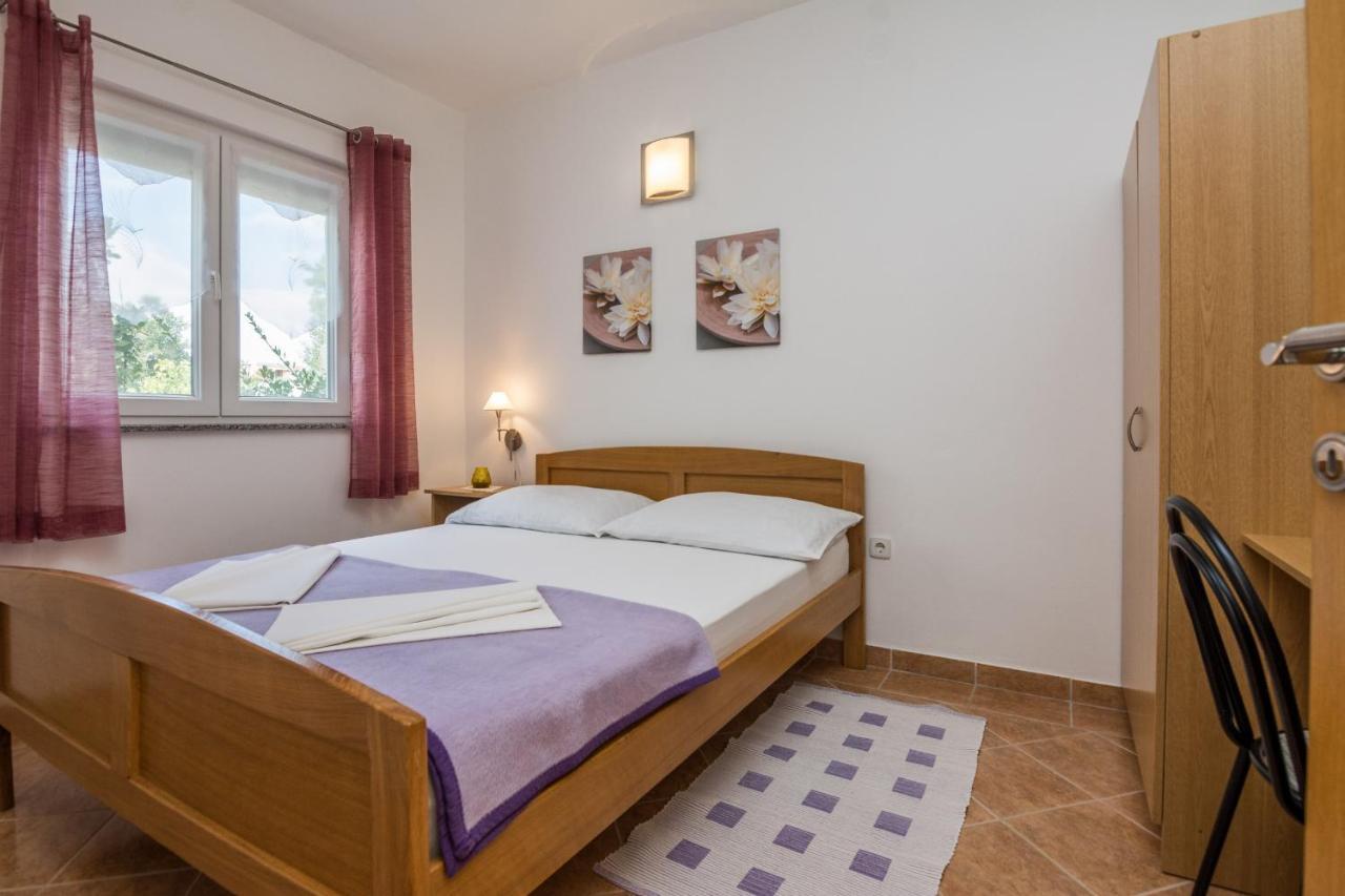 Apartments Sarlija วีร์ ภายนอก รูปภาพ