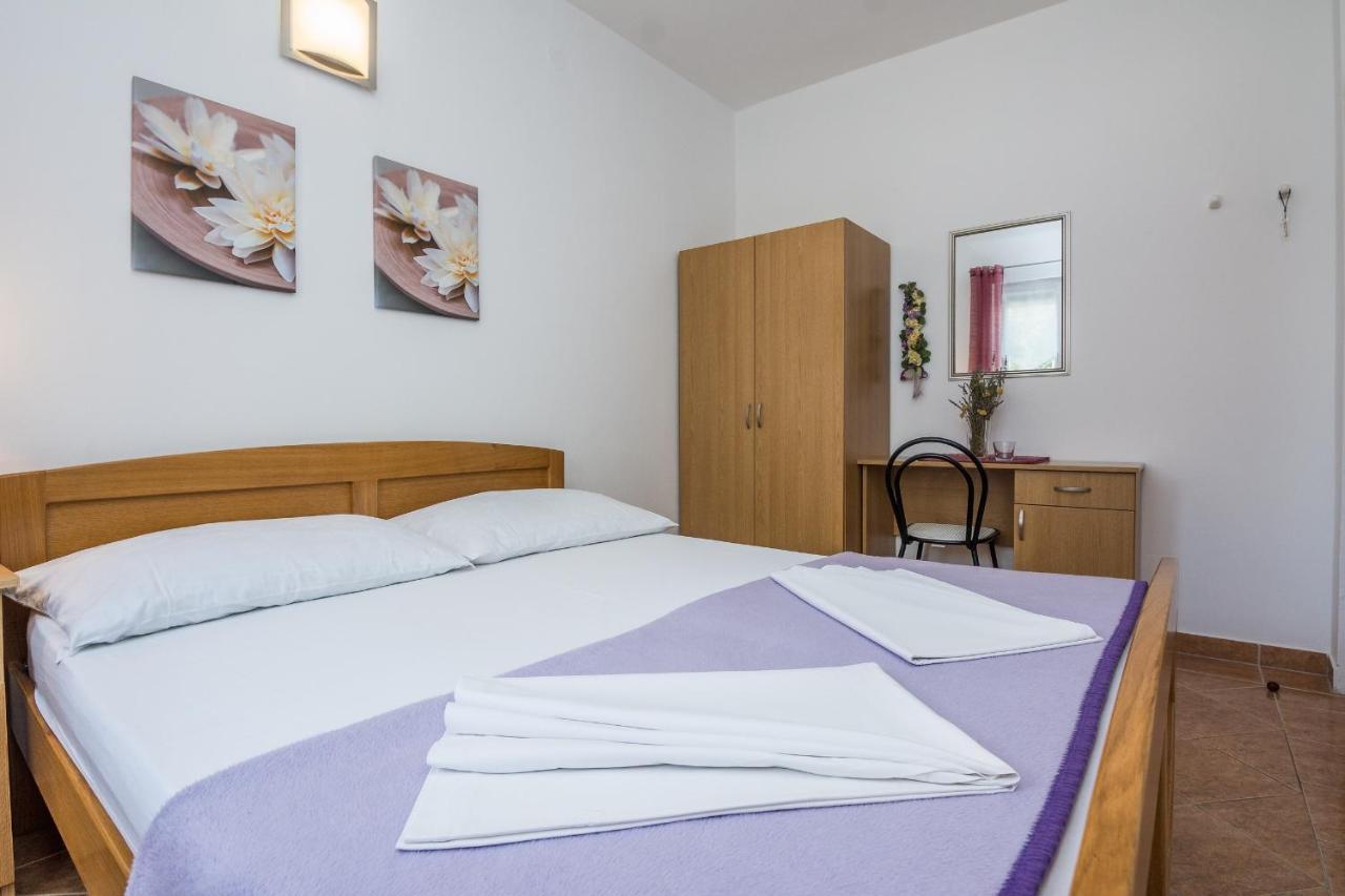 Apartments Sarlija วีร์ ภายนอก รูปภาพ